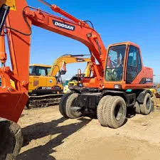 Doosan Excavator (2003)